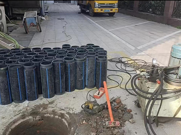 方正PE置换管厂家 DN315置换管 非开挖管短管置换